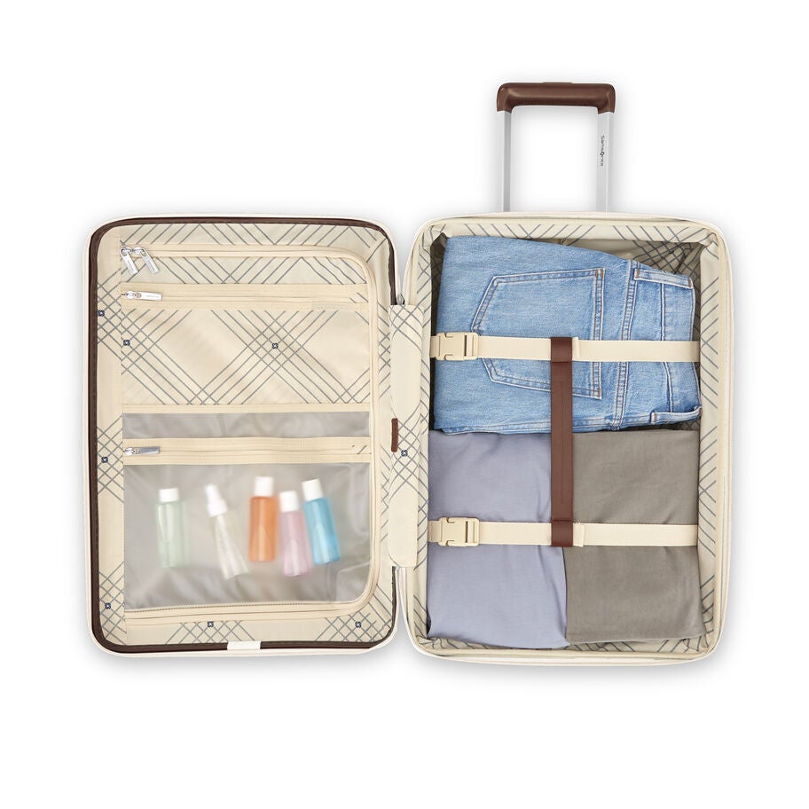 Virtuosa Carry-On Spinner in the color Off White. image number 2